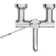 Chromfarbener Wand-Thermostat von Ideal Standard mit zwei Auslässen und einem seitlichen Hebel zur Temperaturregelung.